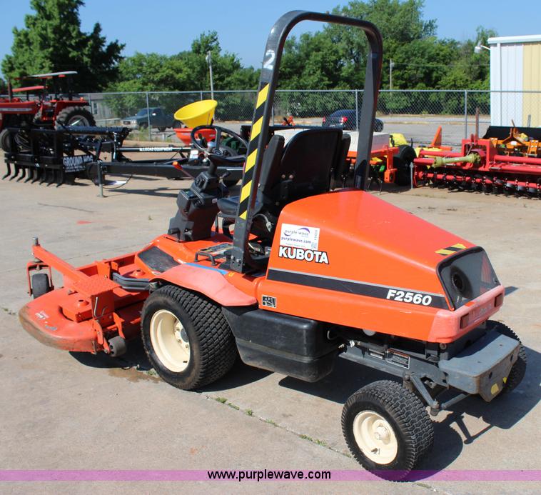 image for item I1659 2000 Kubota F2560 lawn mower