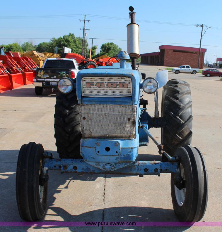 image for item I1660 Ford tractor