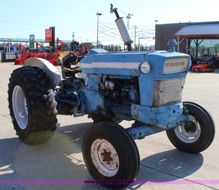 image for item I1660 Ford tractor