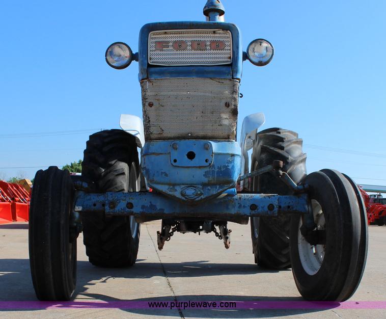 image for item I1660 Ford tractor