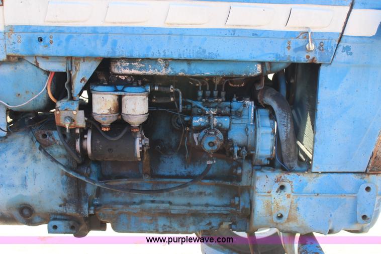 image for item I1660 Ford tractor