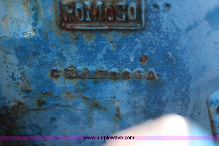 image for item I1660 Ford tractor