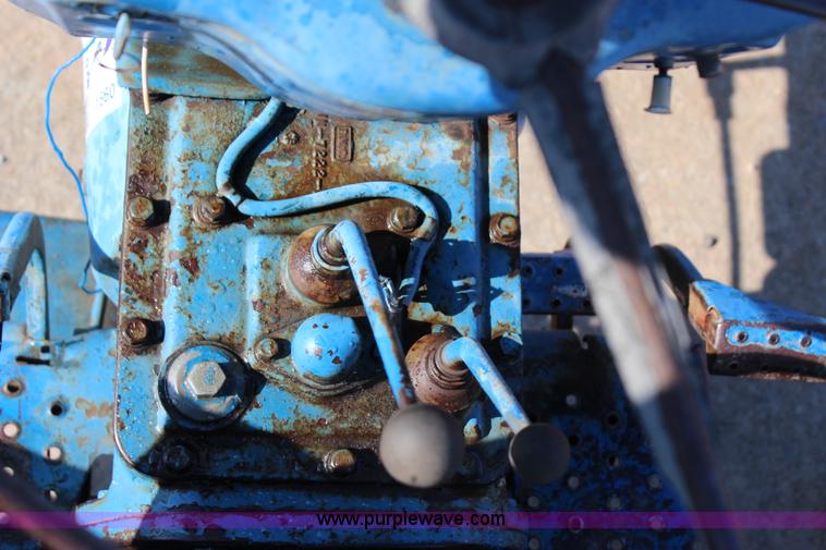 image for item I1660 Ford tractor
