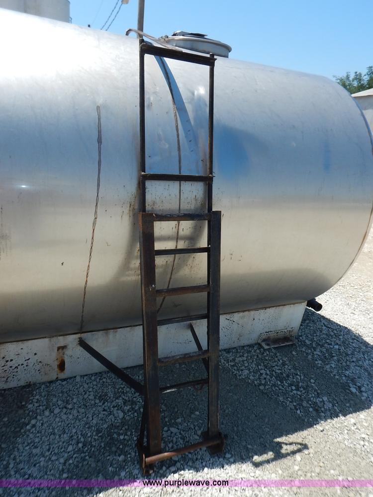 image for item J3875 Stainless steel 3,200 gallon liquid fertilizer tank