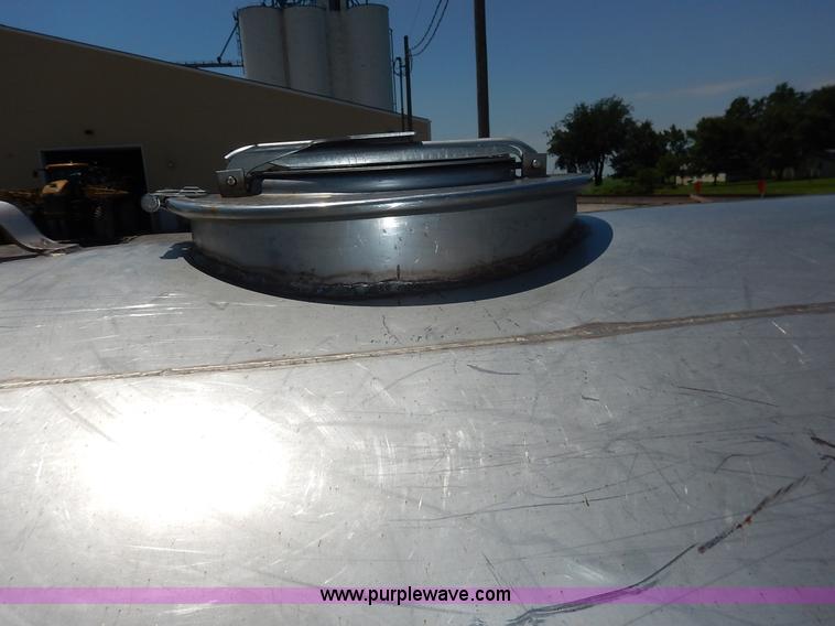 image for item J3875 Stainless steel 3,200 gallon liquid fertilizer tank