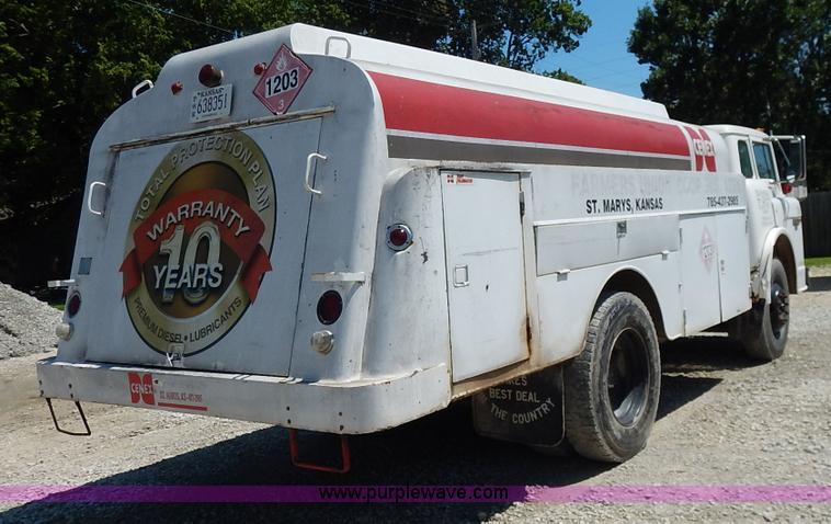 image for item J3878 1984 Ford C7000 Fuel truck