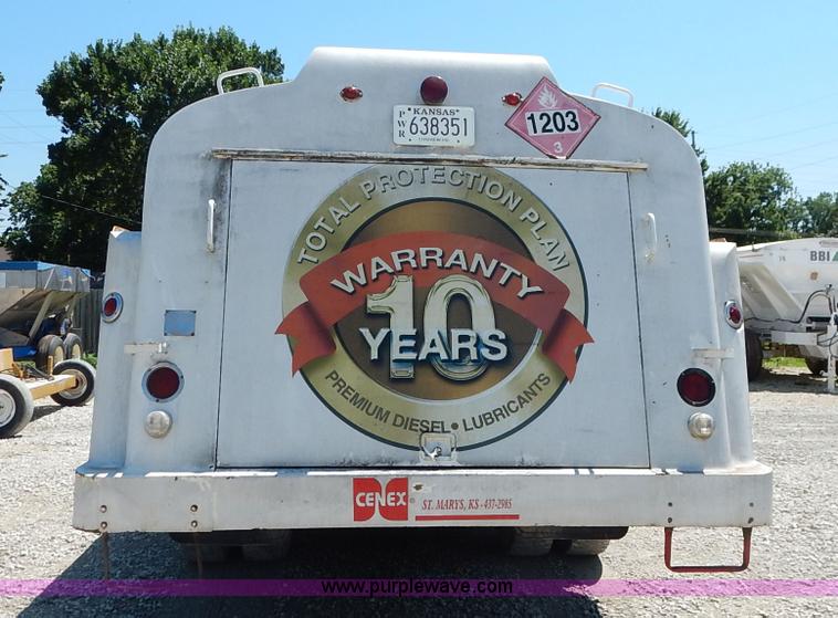 image for item J3878 1984 Ford C7000 Fuel truck