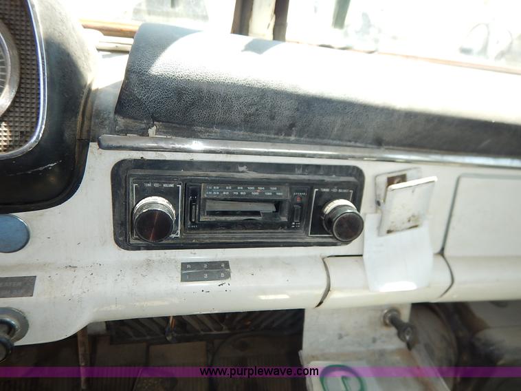 image for item J3878 1984 Ford C7000 Fuel truck