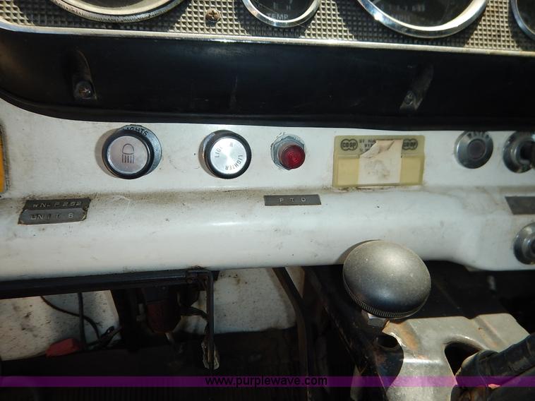 image for item J3878 1984 Ford C7000 Fuel truck