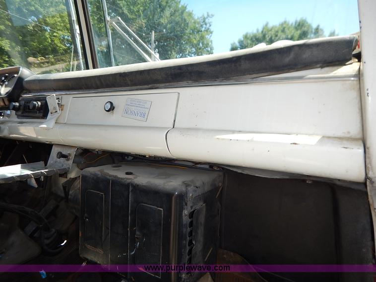 image for item J3878 1984 Ford C7000 Fuel truck