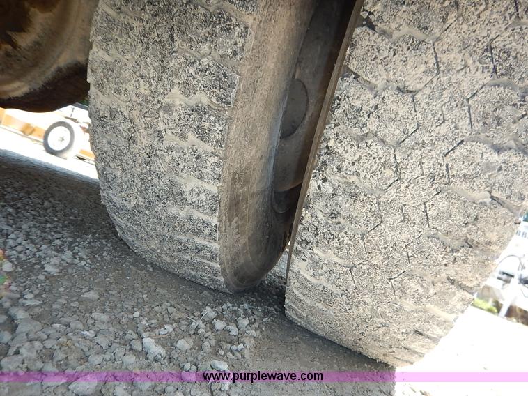 image for item J3878 1984 Ford C7000 Fuel truck