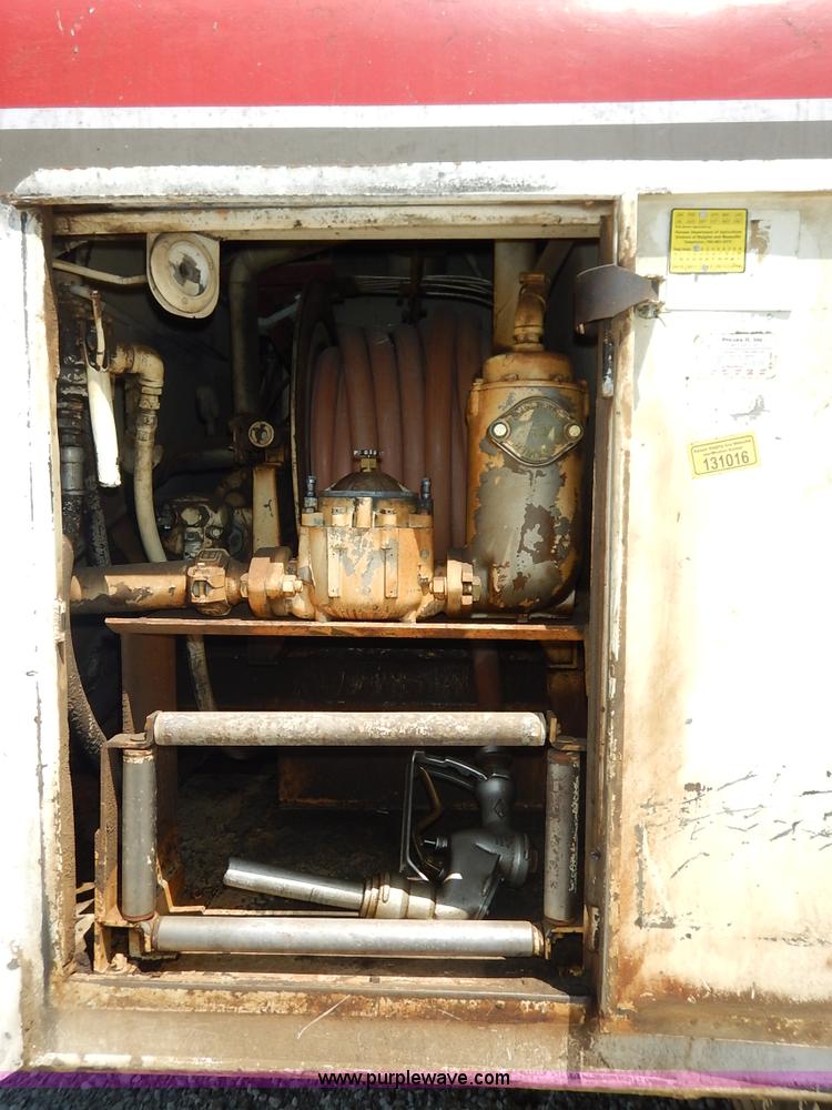 image for item J3878 1984 Ford C7000 Fuel truck