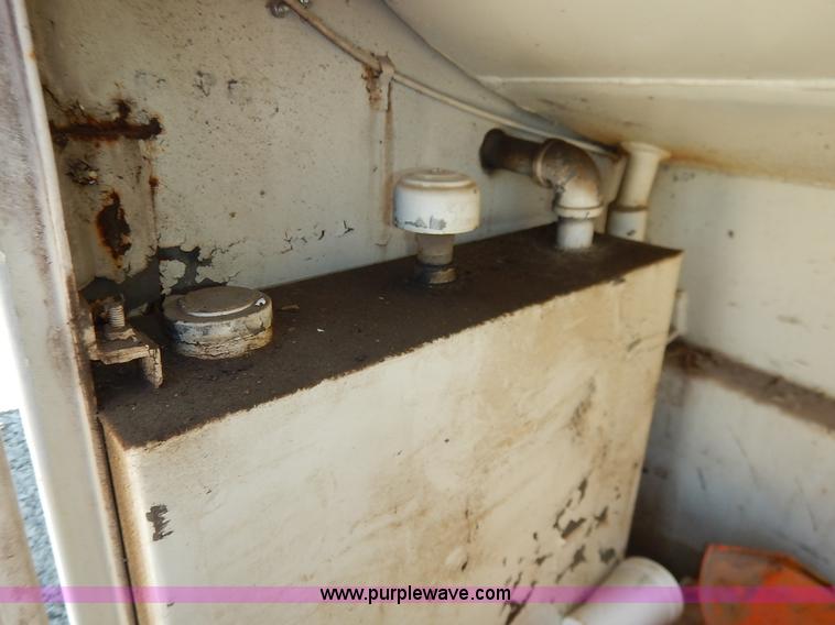 image for item J3878 1984 Ford C7000 Fuel truck