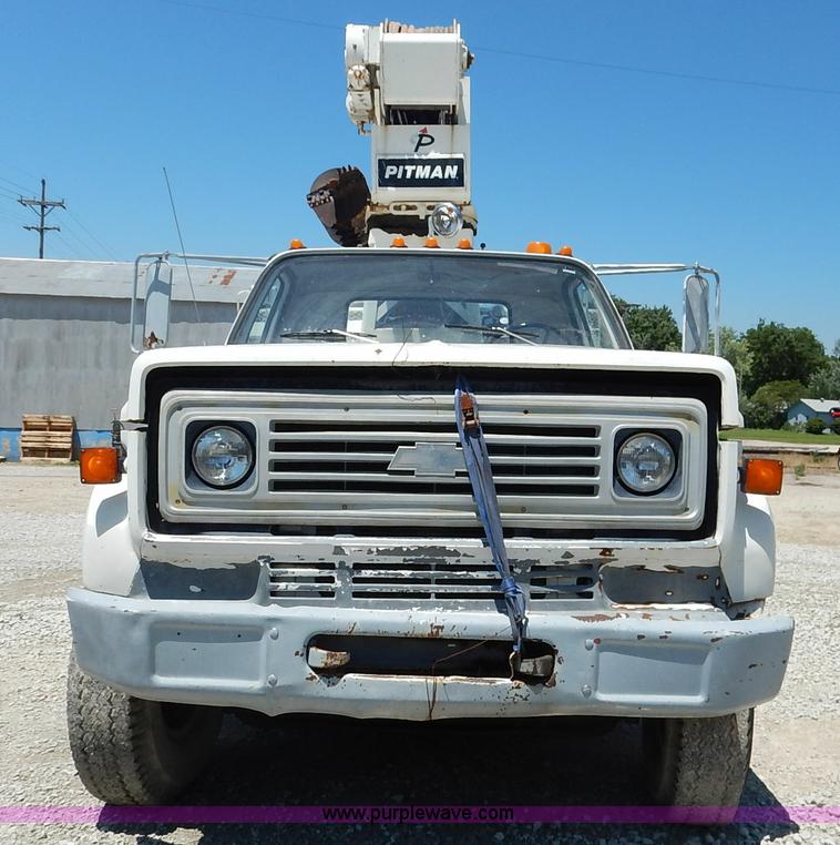 image for item J3879 1983 Chevrolet Kodiak derrick digger truck