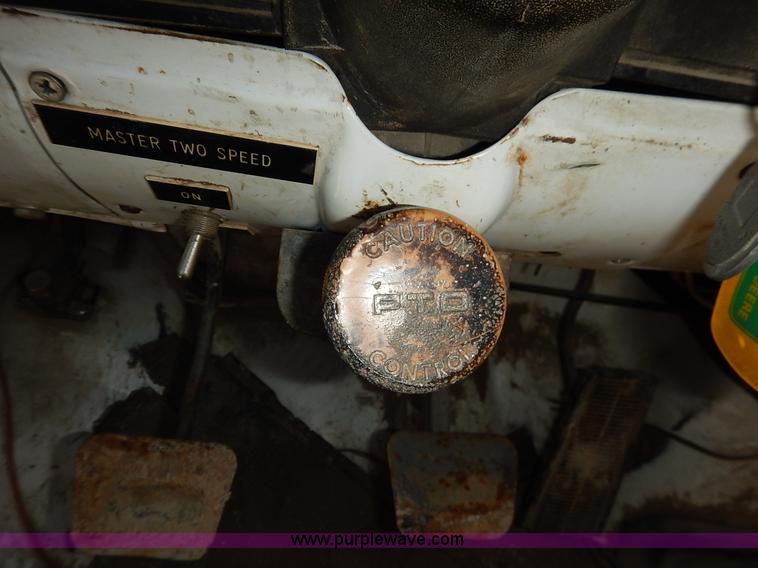 image for item J3879 1983 Chevrolet Kodiak derrick digger truck