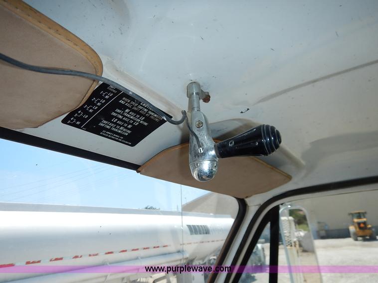 image for item J3879 1983 Chevrolet Kodiak derrick digger truck