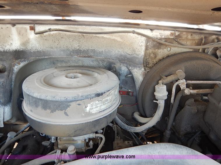 image for item J3879 1983 Chevrolet Kodiak derrick digger truck