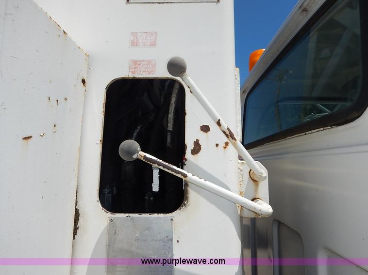 image for item J3879 1983 Chevrolet Kodiak derrick digger truck