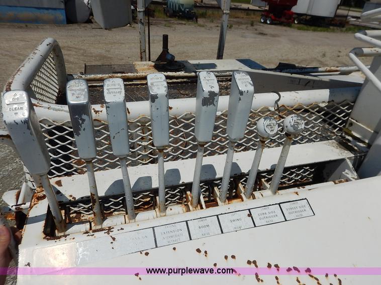 image for item J3879 1983 Chevrolet Kodiak derrick digger truck