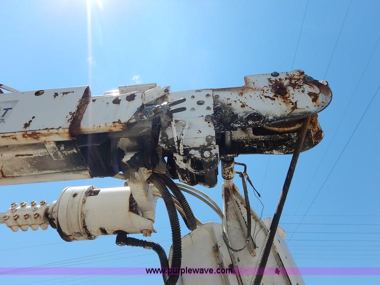 image for item J3879 1983 Chevrolet Kodiak derrick digger truck