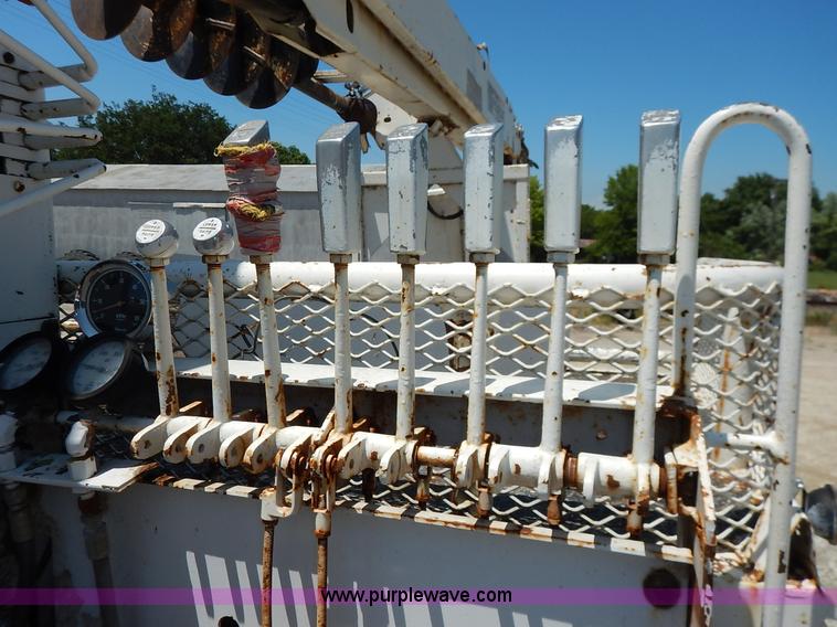 image for item J3879 1983 Chevrolet Kodiak derrick digger truck