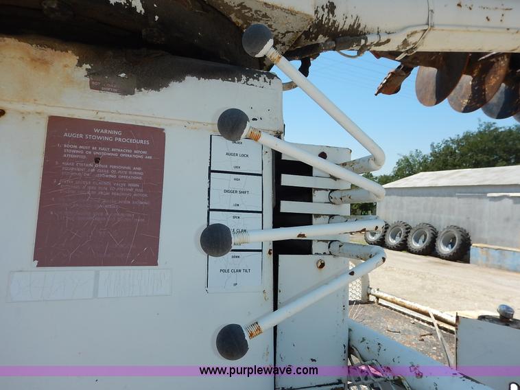 image for item J3879 1983 Chevrolet Kodiak derrick digger truck