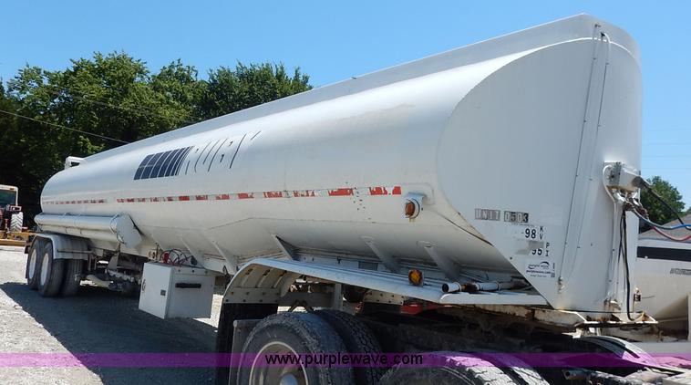 image for item J3880 1974 Seneca Custom tanker trailer