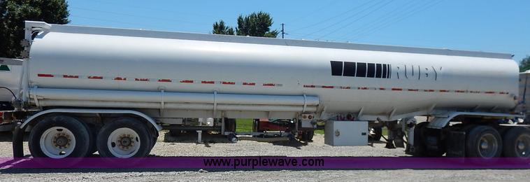 image for item J3880 1974 Seneca Custom tanker trailer