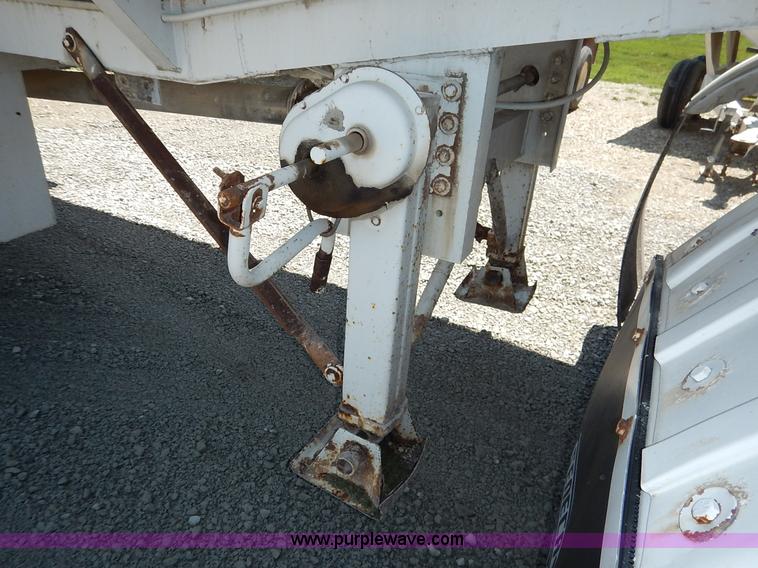 image for item J3880 1974 Seneca Custom tanker trailer