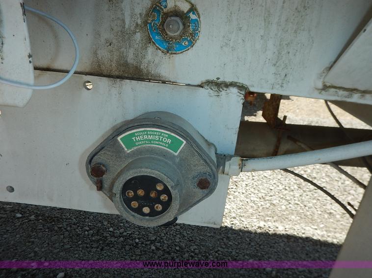 image for item J3880 1974 Seneca Custom tanker trailer