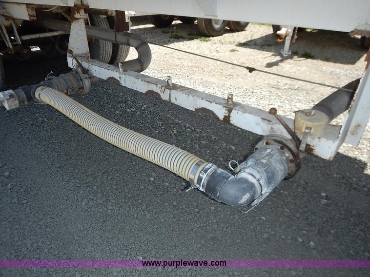 image for item J3880 1974 Seneca Custom tanker trailer