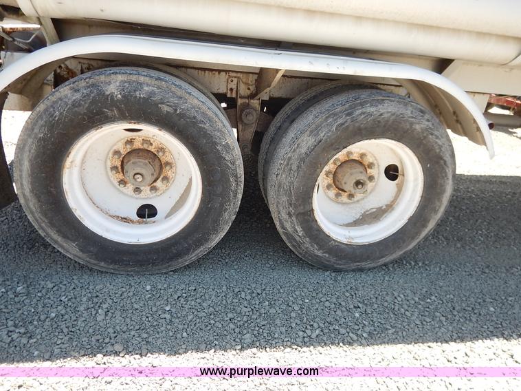 image for item J3880 1974 Seneca Custom tanker trailer