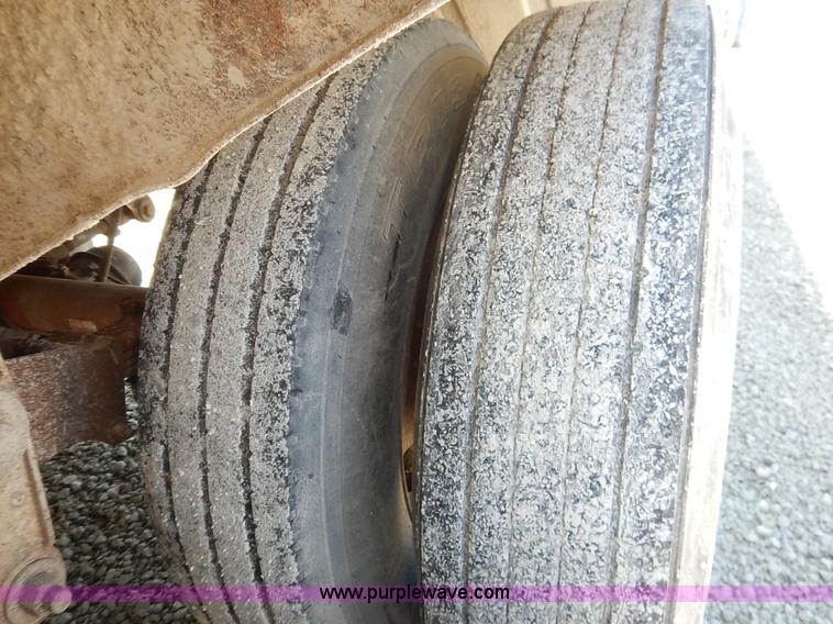 image for item J3880 1974 Seneca Custom tanker trailer