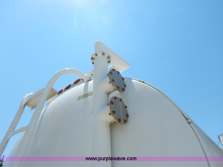 image for item J3880 1974 Seneca Custom tanker trailer