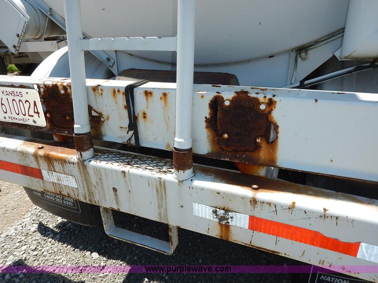 image for item J3880 1974 Seneca Custom tanker trailer