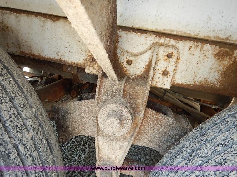 image for item J3880 1974 Seneca Custom tanker trailer