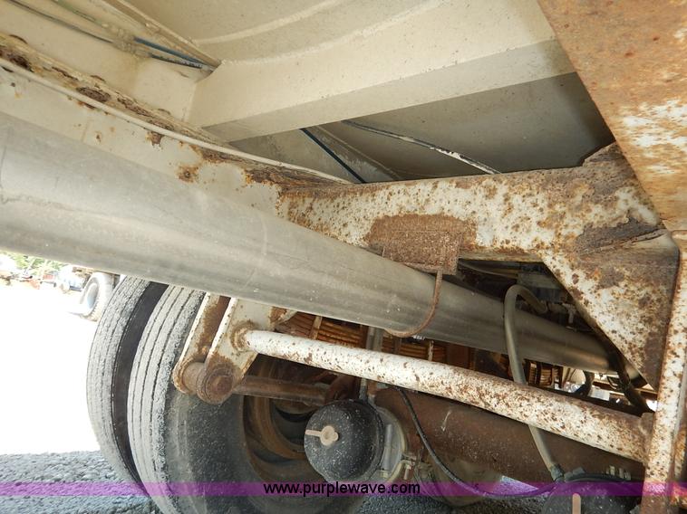 image for item J3880 1974 Seneca Custom tanker trailer