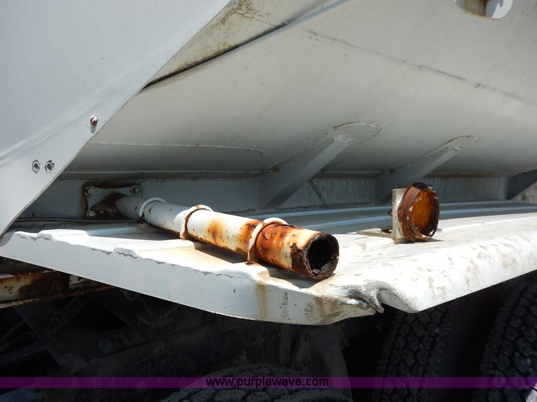 image for item J3880 1974 Seneca Custom tanker trailer