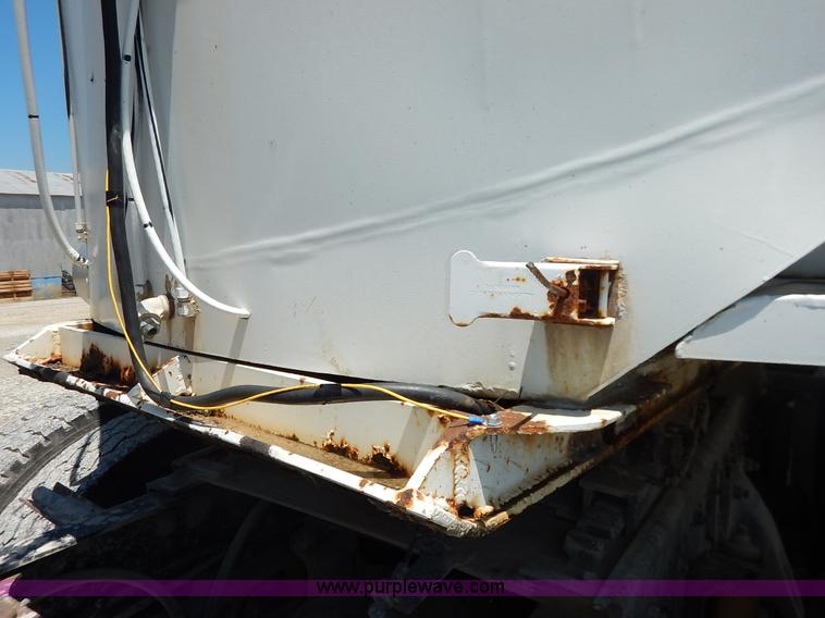 image for item J3880 1974 Seneca Custom tanker trailer