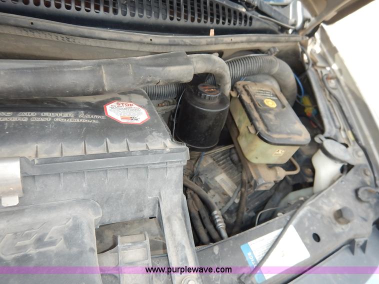 image for item J3889 1999 Chevrolet Express 1500 van