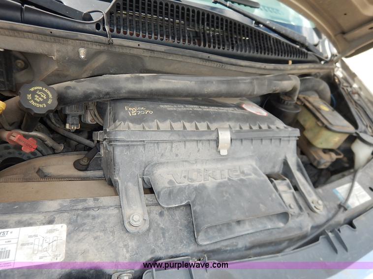 image for item J3889 1999 Chevrolet Express 1500 van