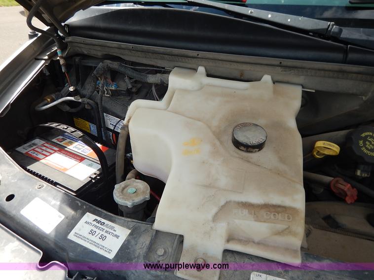 image for item J3889 1999 Chevrolet Express 1500 van