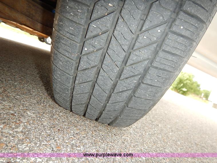 image for item J3889 1999 Chevrolet Express 1500 van