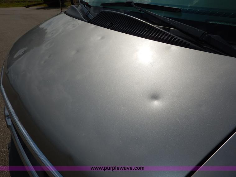 image for item J3889 1999 Chevrolet Express 1500 van