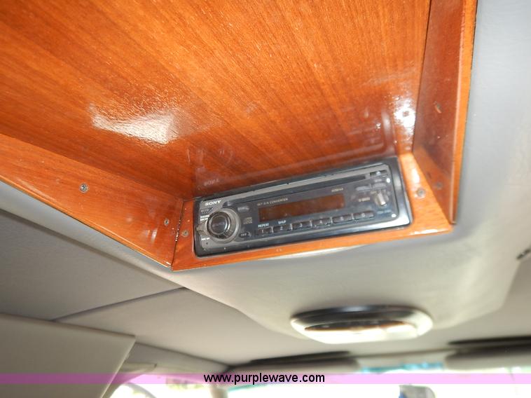 image for item J3889 1999 Chevrolet Express 1500 van