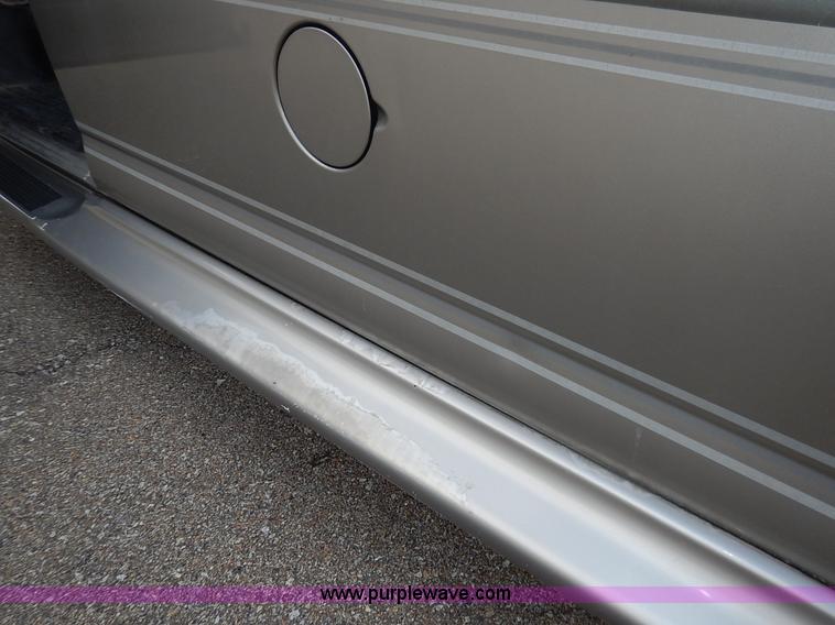 image for item J3889 1999 Chevrolet Express 1500 van