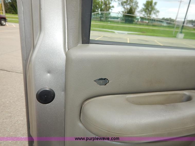 image for item J3889 1999 Chevrolet Express 1500 van