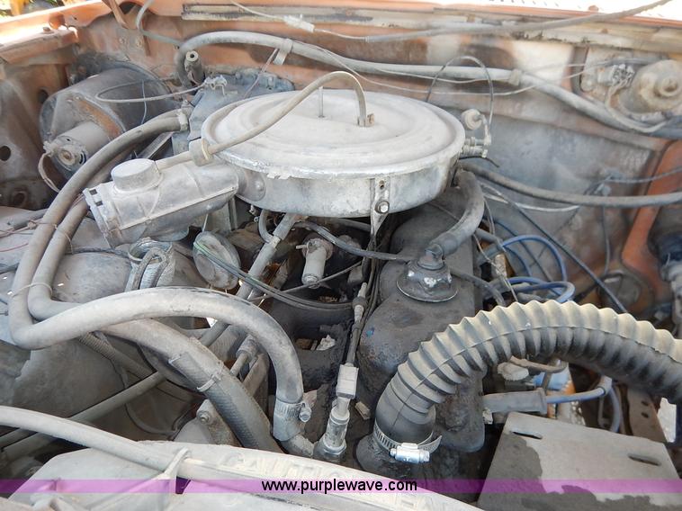 image for item J3912 1982 Ford F150 pickup truck