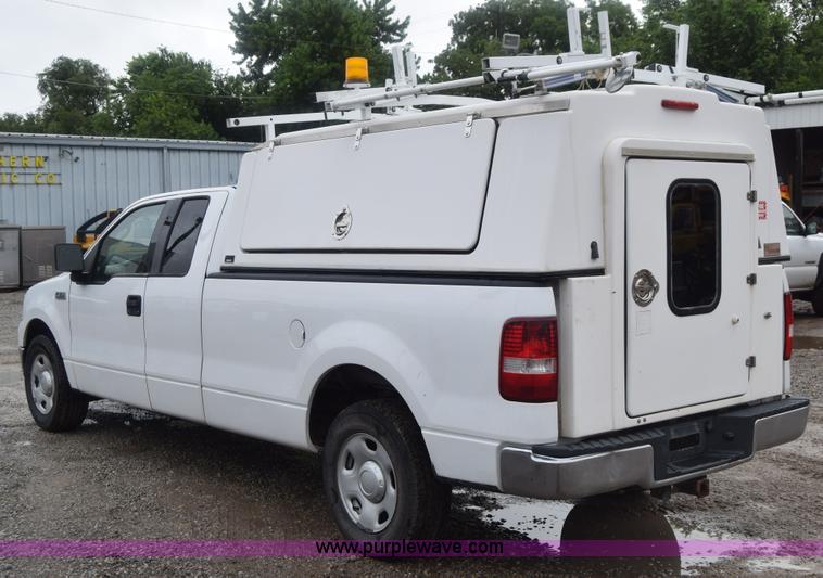 image for item J6586 2004 Ford F150 SuperCab pickup truck