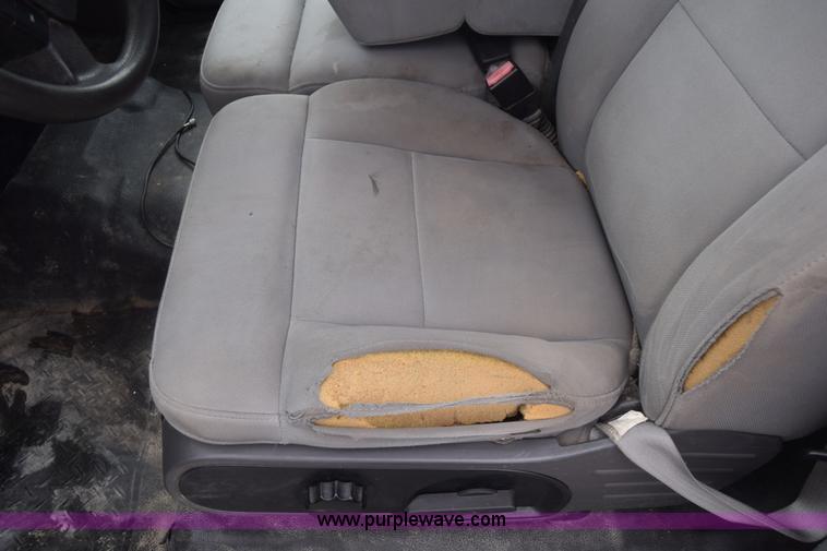 image for item J6586 2004 Ford F150 SuperCab pickup truck